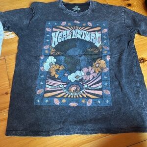 Hollister heal nature tee shirt